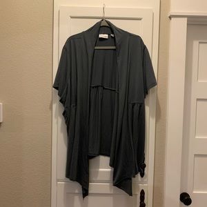 Short sleeved cardigan